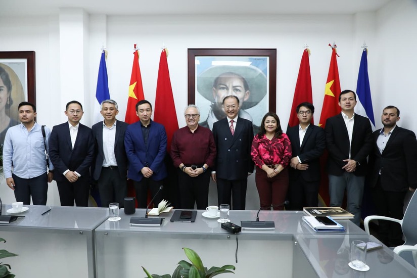 XINHUA8