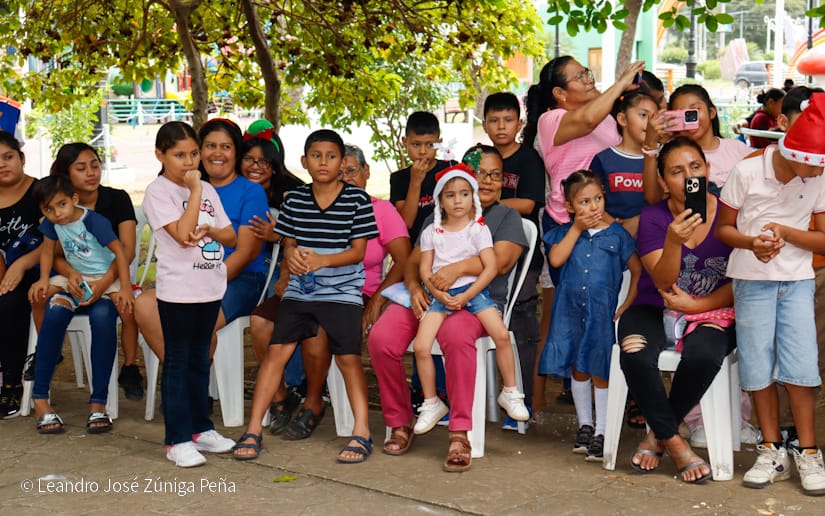MIFAMILIA--(6)