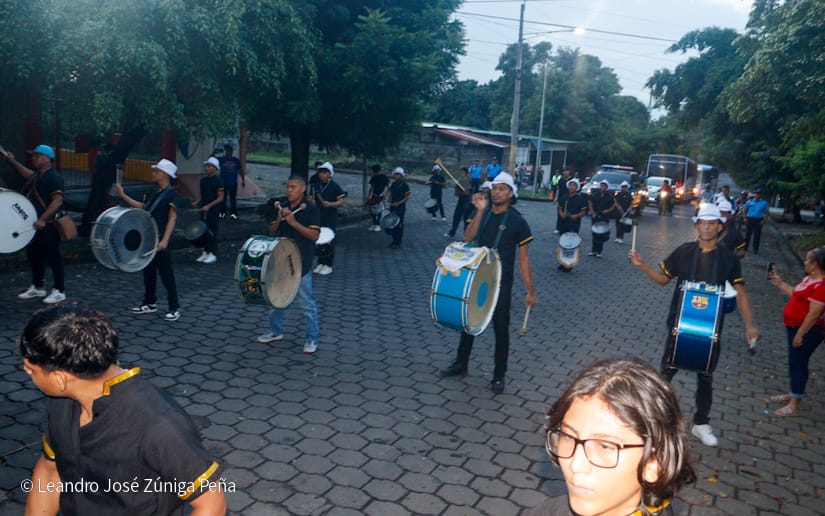OTRA-COMPARSA26