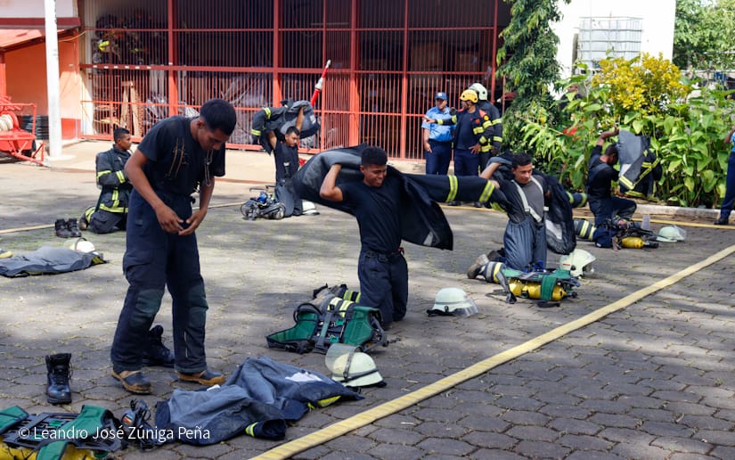 BOMBEROS21