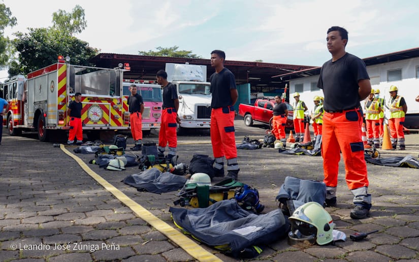 BOMBEROS32