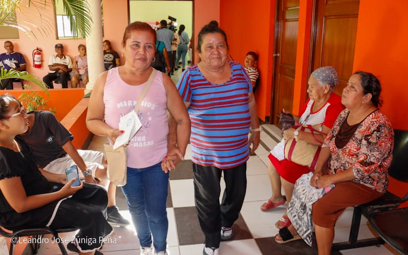 ADULTOS8