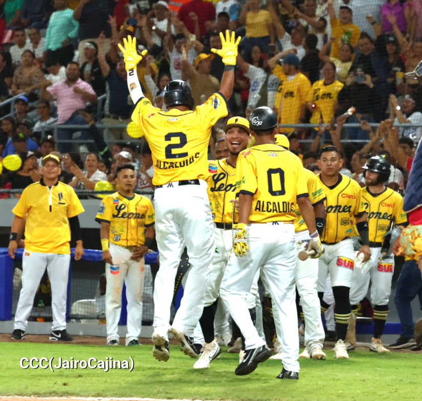 LEON-(5)