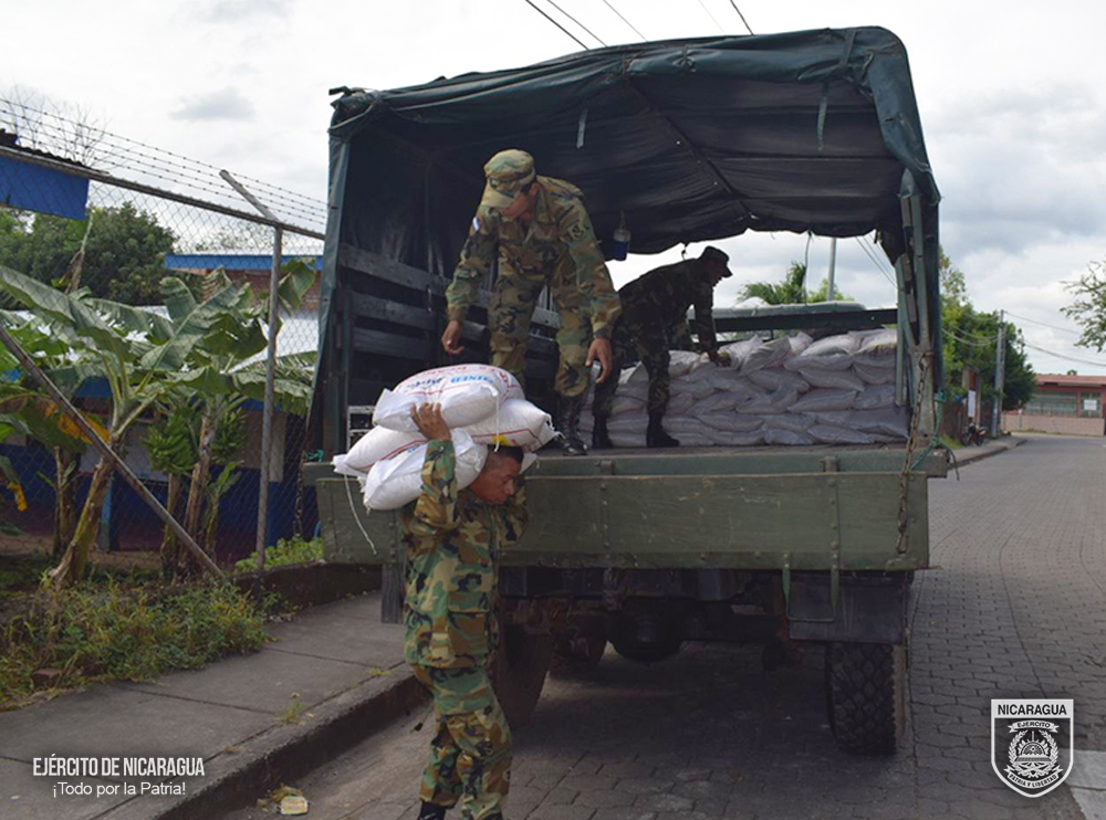 COMANDO-4