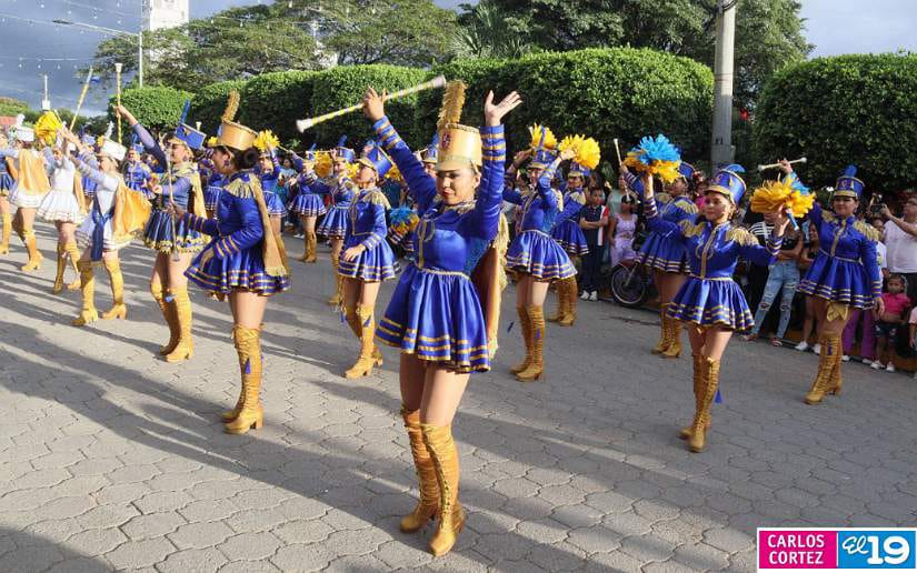 DESFILE-(1)