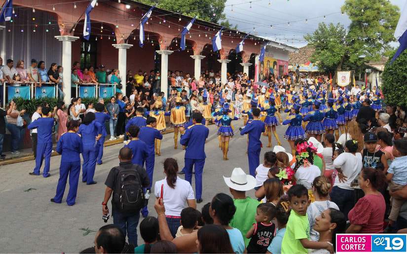 DESFILE-(10)