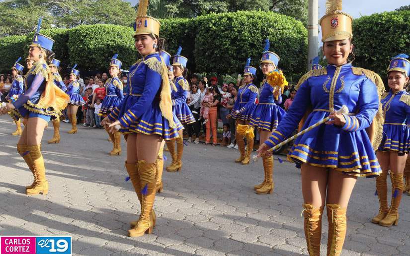 DESFILE-(4)