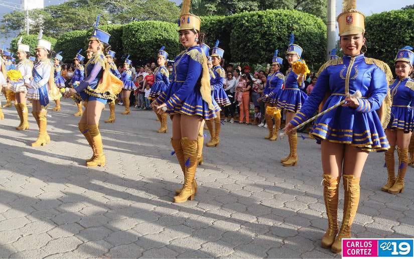 DESFILE-(5)