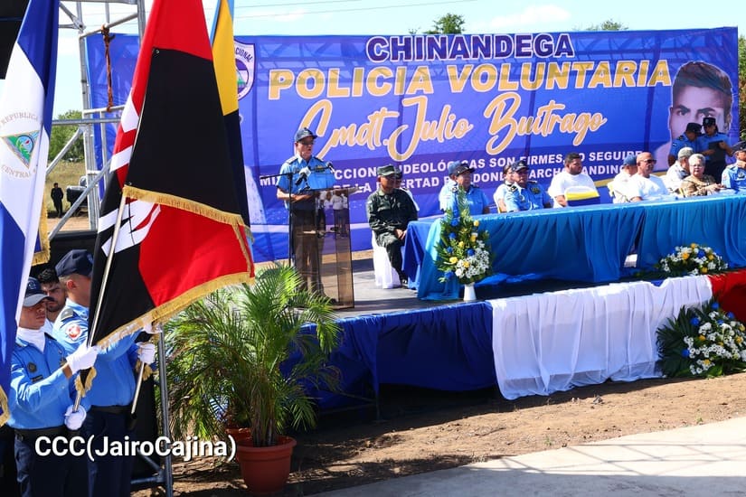 POLICIA15