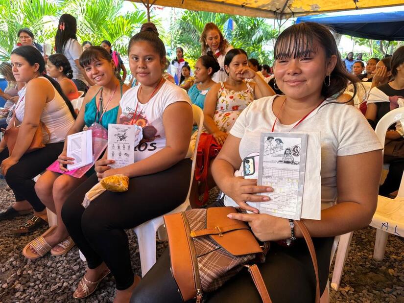 MUJERES-(3)