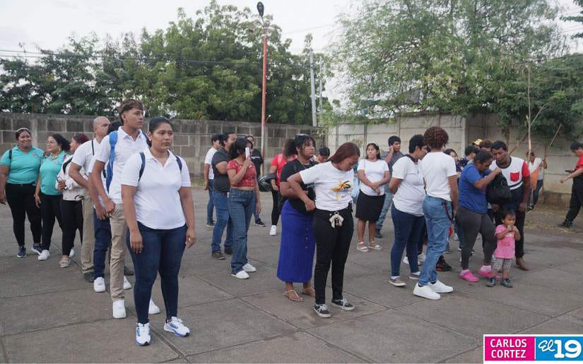 ESTUDIANTES-(4)