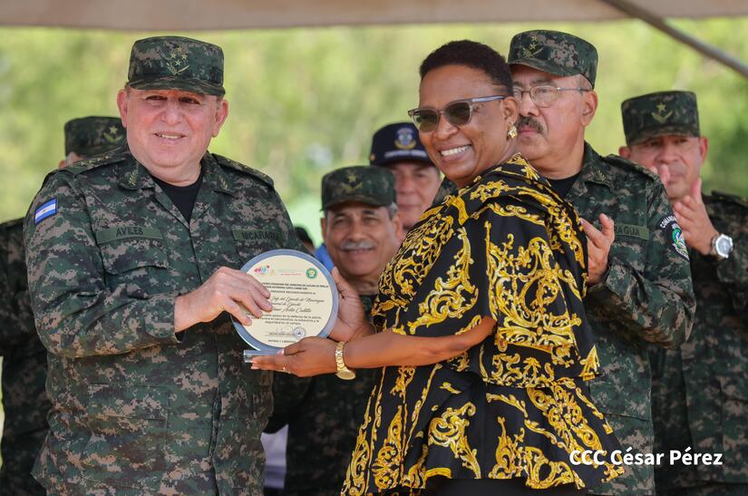 EJERCITO-DE-NICARAGUA-84