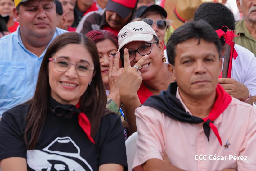 YALAGUINA-(47)