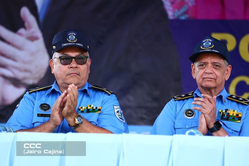POLICIA23