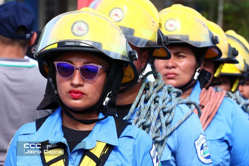 POLICIA8
