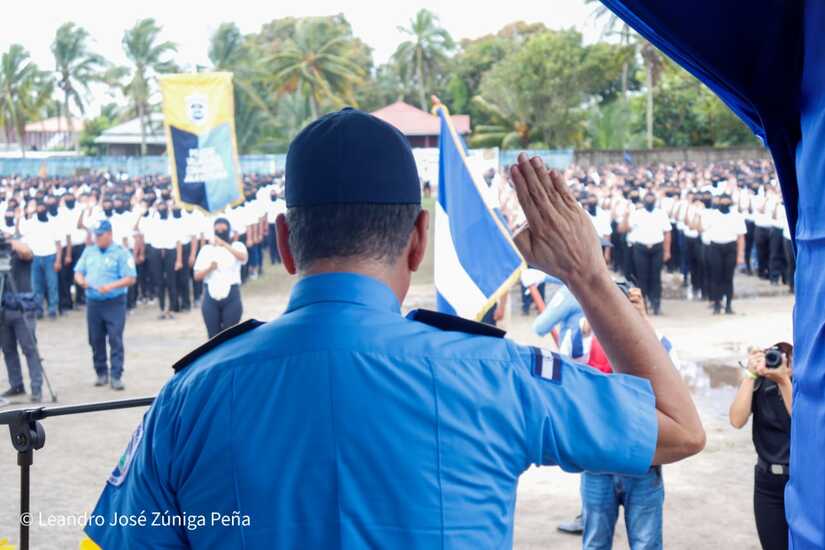 POLICIA27