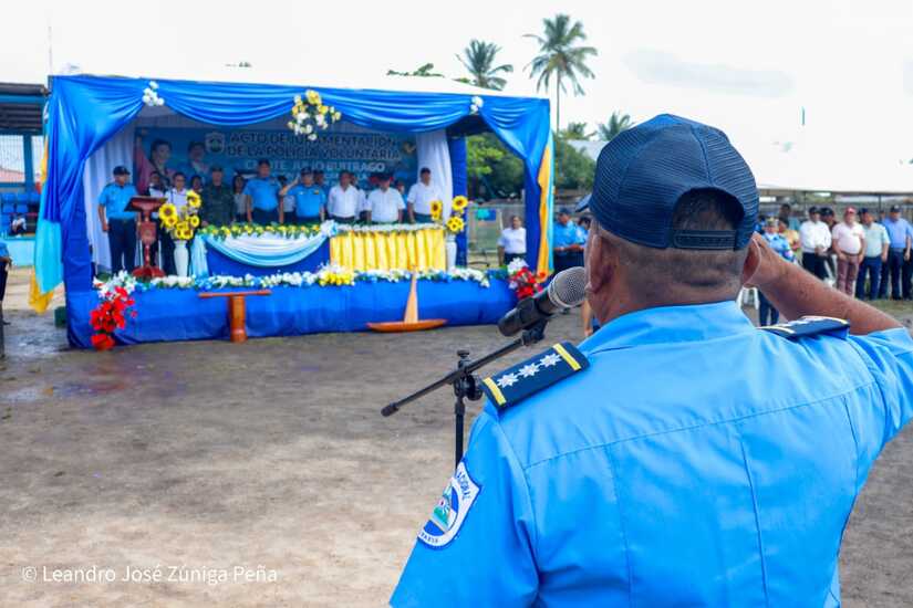 POLICIA65