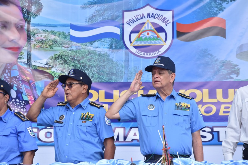 POLICIA17