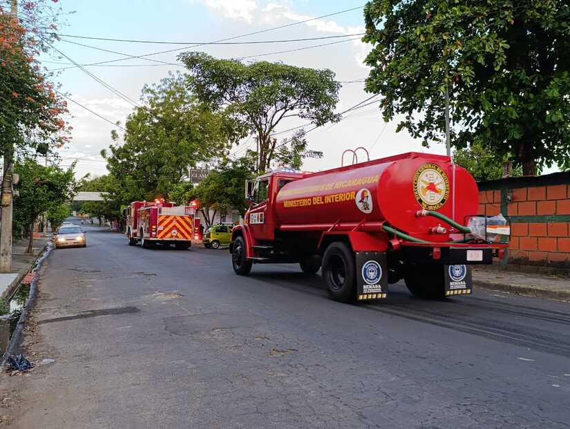 BOMBEROS-(1)