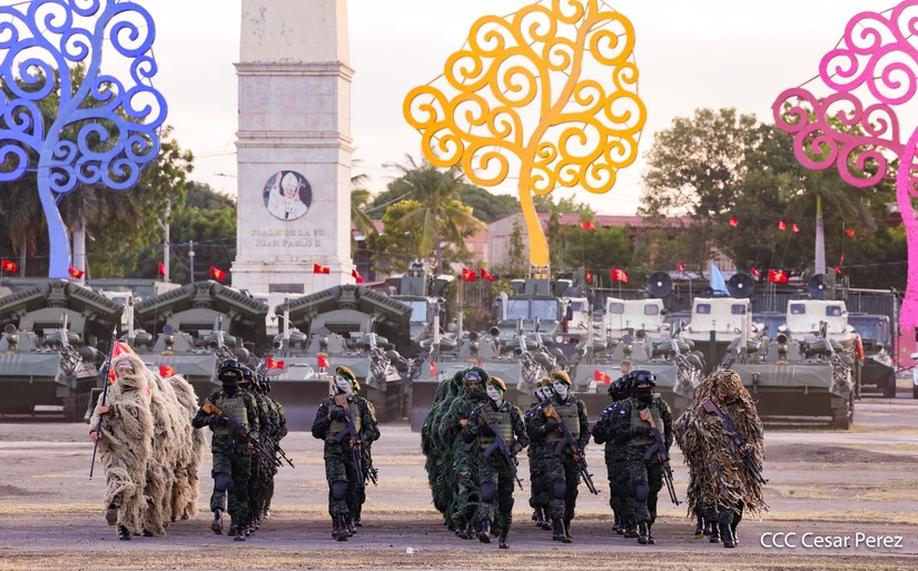 Juramentacion-al-Jefe-del-Ejercito-1