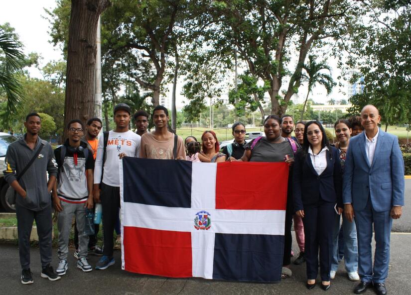 DOMINICANA-(13)
