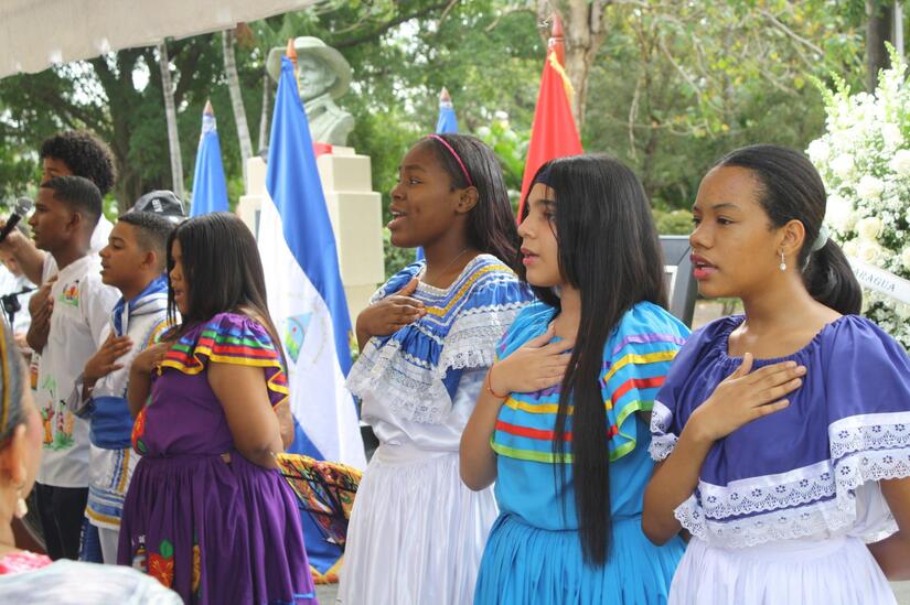 DOMINICANA-(3)