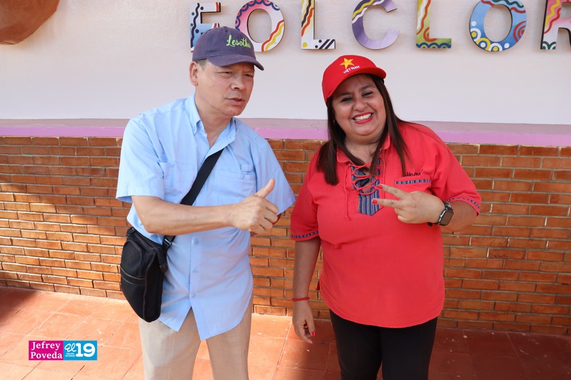 TURISTAS-(1)