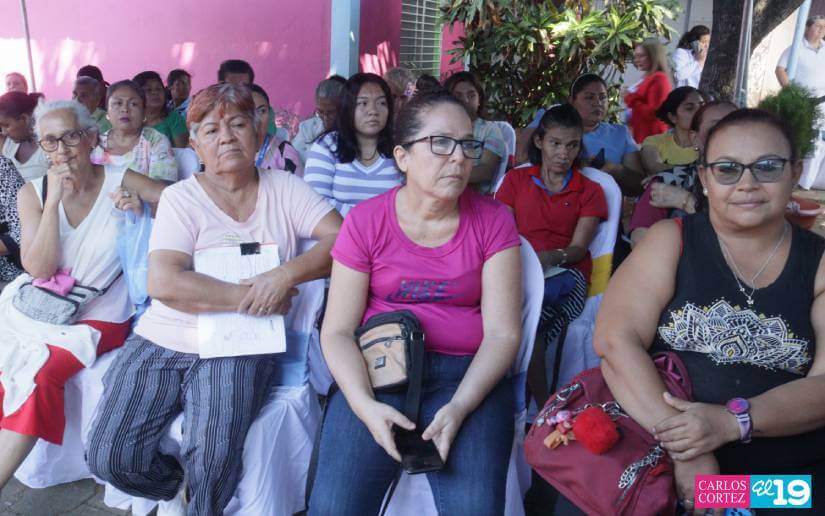 MUJER10