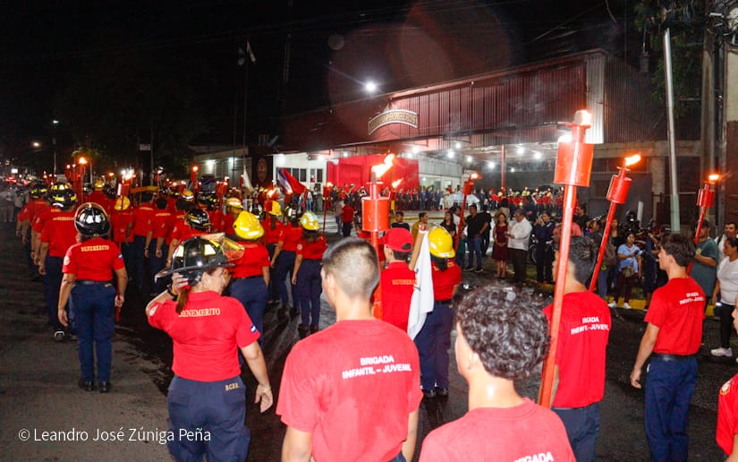 BOMBEROS-15