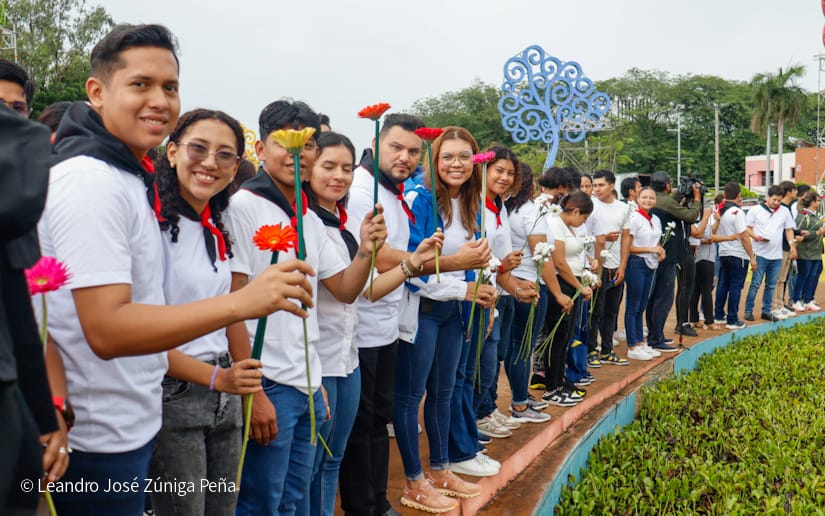 Hugo-Chavez-17