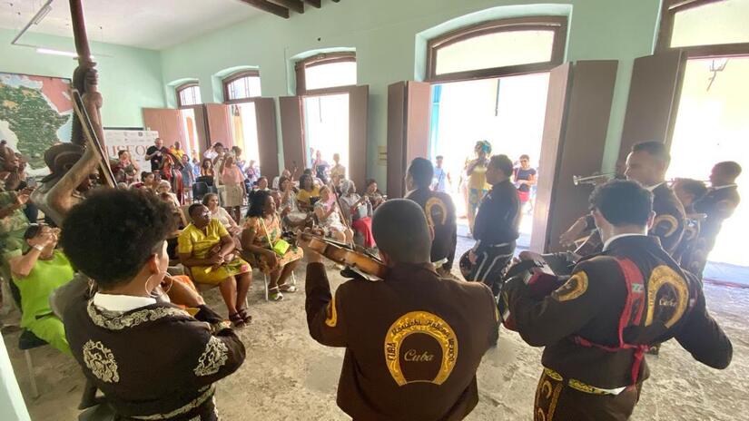 CUBA-(15)