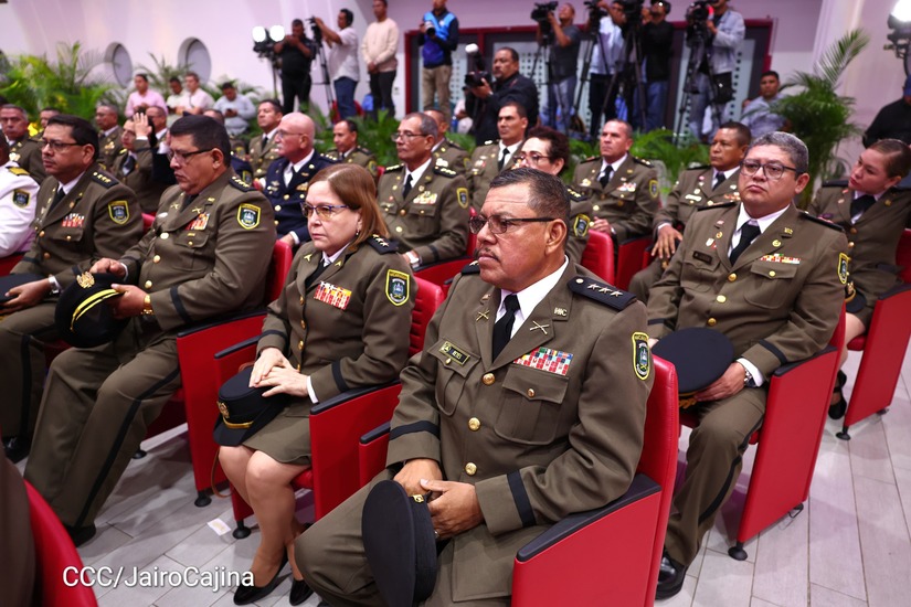 Acto-de-ascenso-militar-23