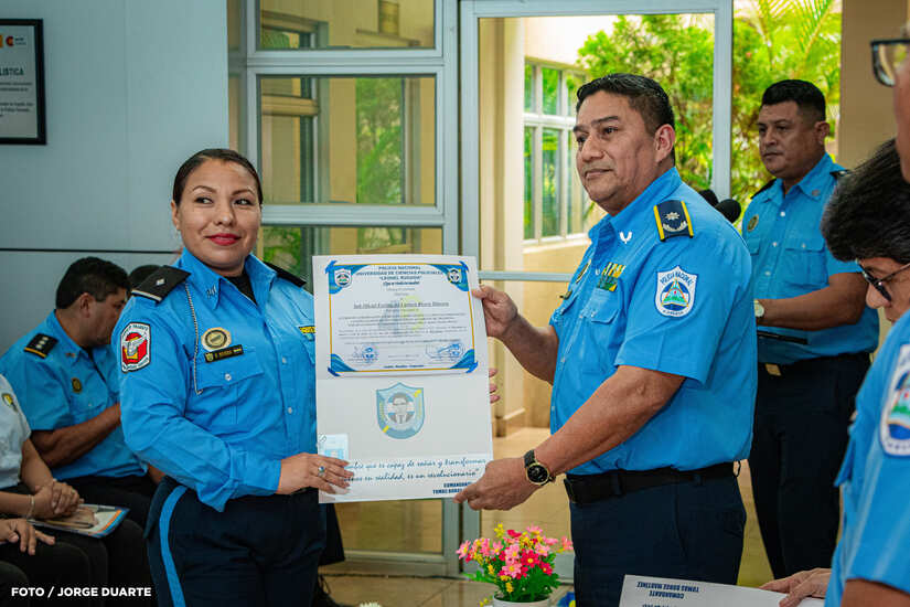 POLICIA-(11)