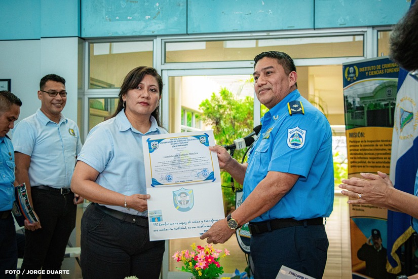 POLICIA-(20)