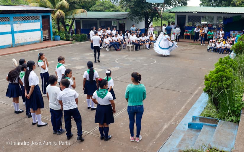 ESCUELA8