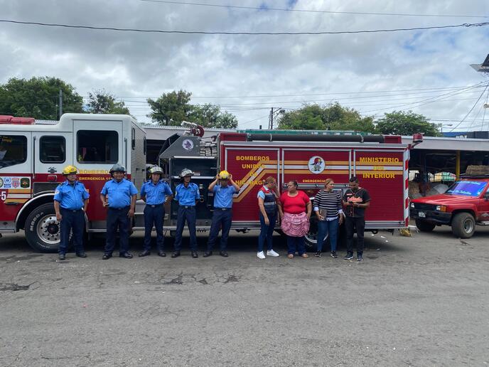 BOMBEROS4