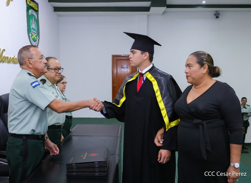 GRADUACION27