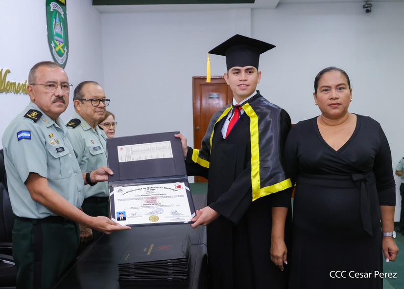 GRADUACION28