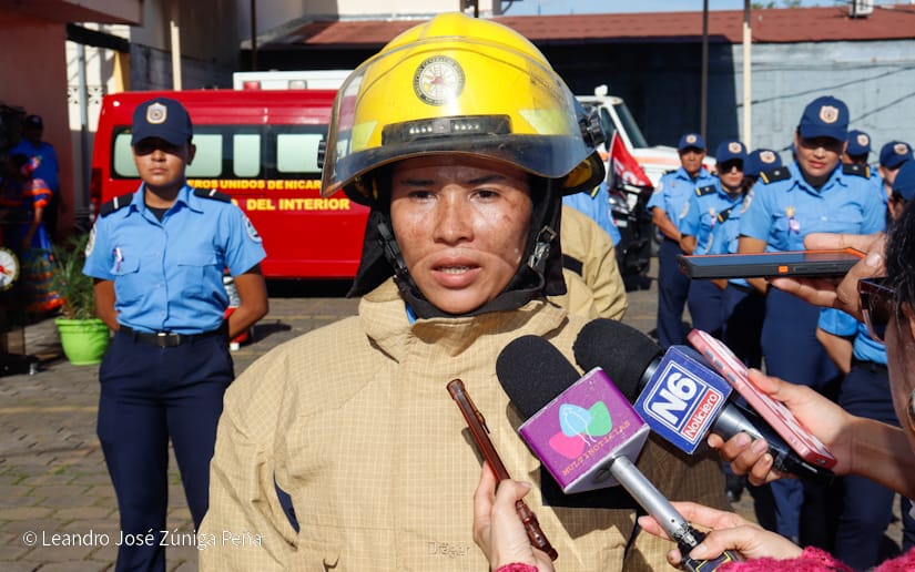 BOMBEROS-1