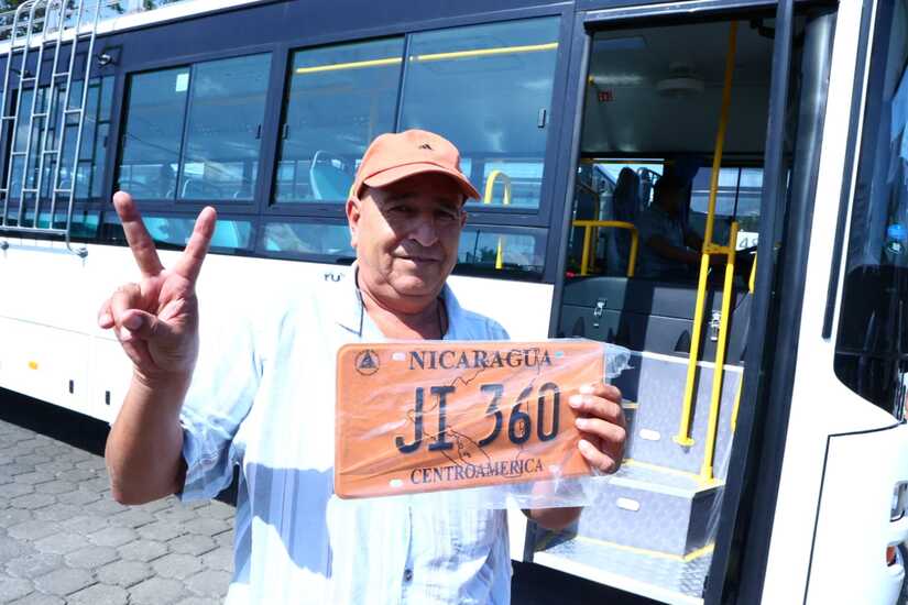 BUSES24