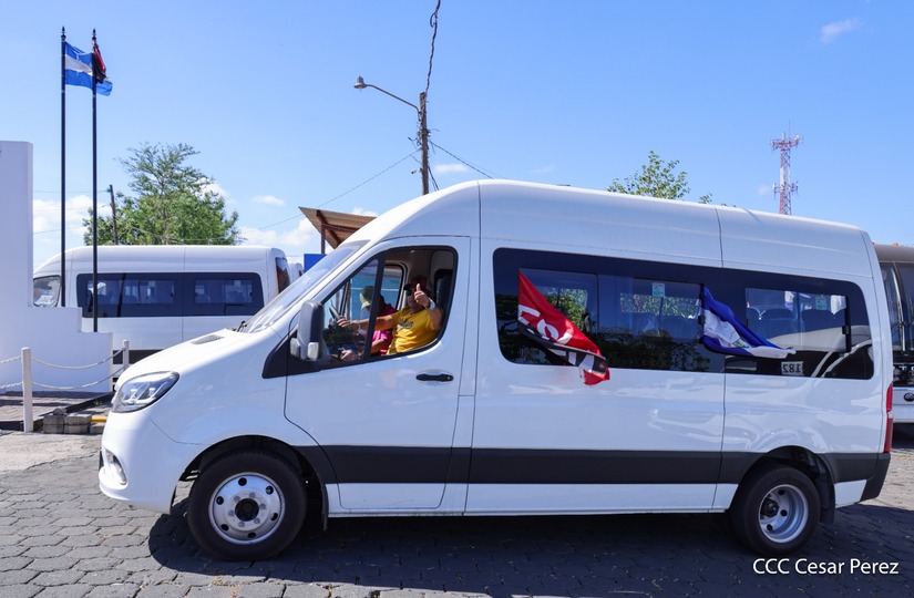 BUSES22