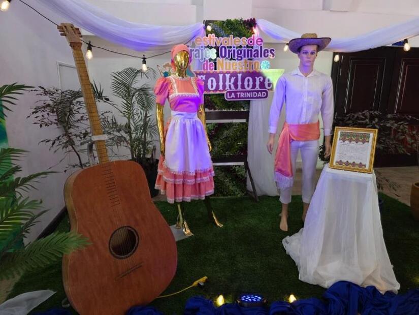 TRAJES-(1)
