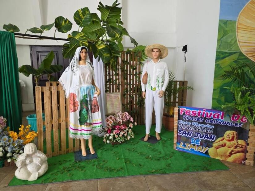 TRAJES-(2)