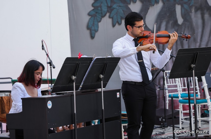 GALA-(15)