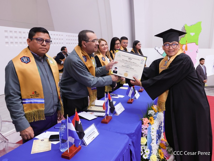 GRADUACION19