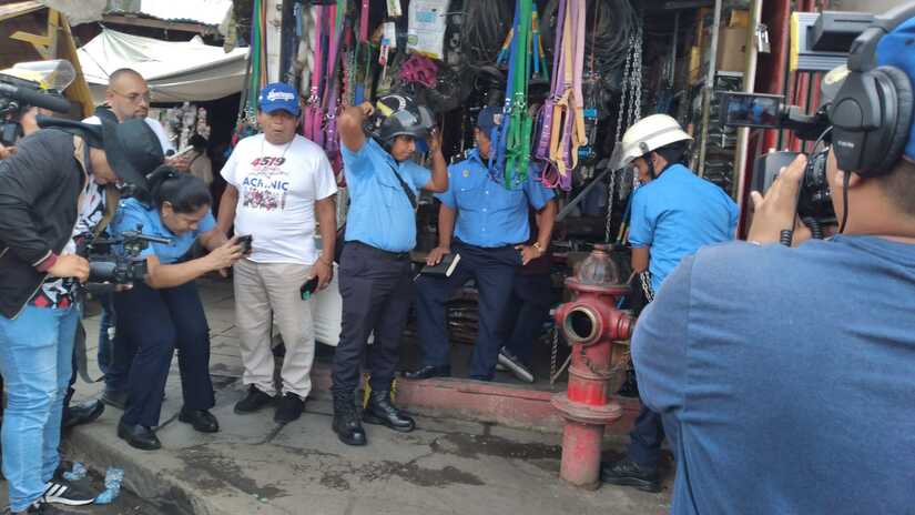 BOMBEROS10