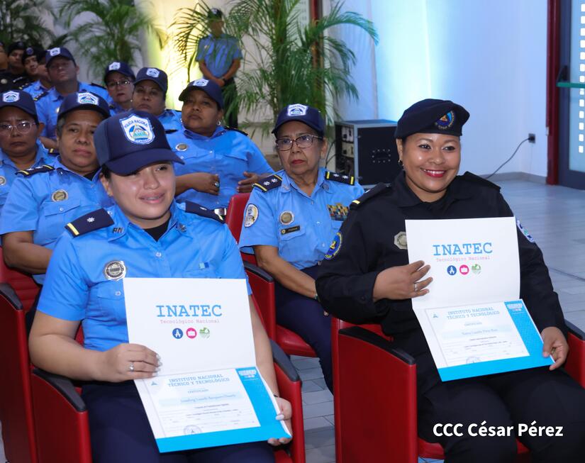 POLICIA8