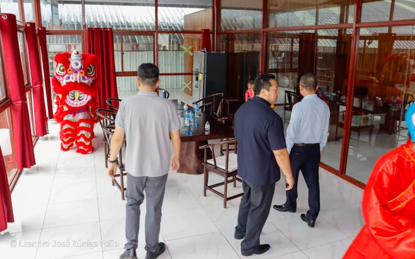 CHINA-(51)