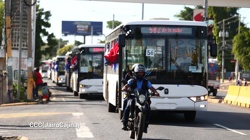 Autobuses-Yutong-25