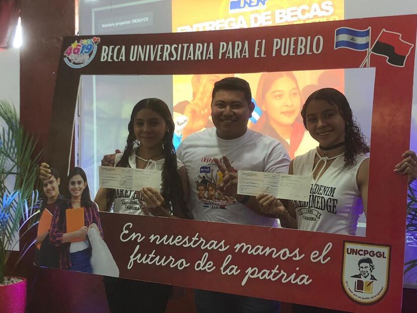 becas-10